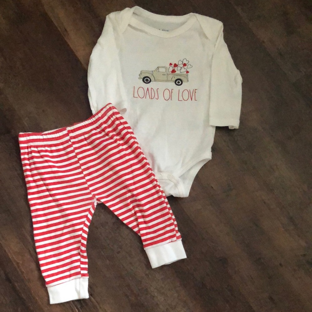 Rae Dunn Infant Valentine’s outfit 6-9 month